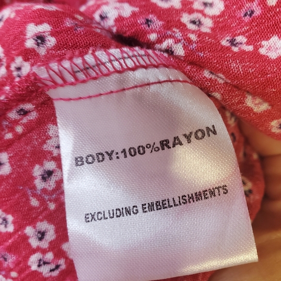 Princess Polly Red Ruffle Floral Mini Skirt. Womens size 6 - Picture 4 of 6